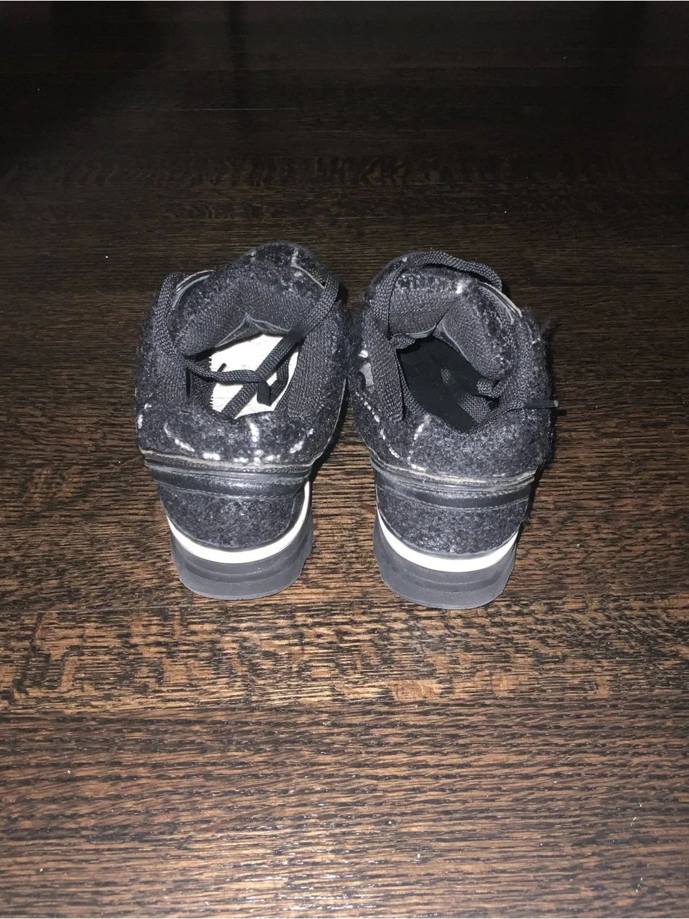 Chanel Black woman’s Fashion Sneakers with Quilted Texture
